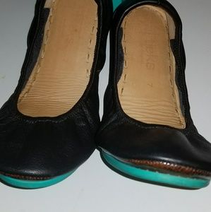 Almost new matte black Tieks. Size 7